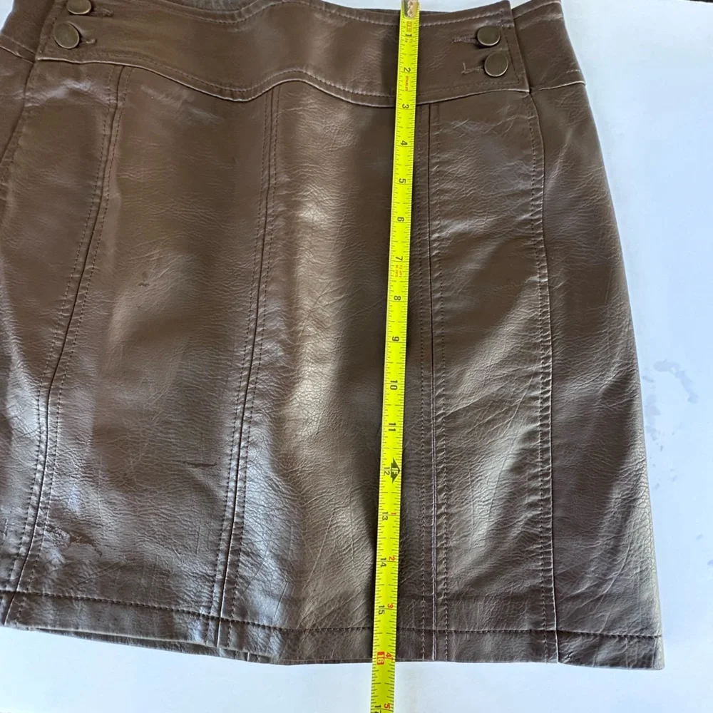 Free People | Brown | Mini Skirt Faux Leather Size:6 Brown